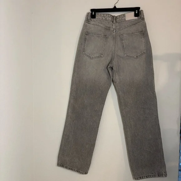 Zara High-Waisted Straight Leg Jeans - Grey Wash - Women’s Size 6 - Picture 4 of 9
